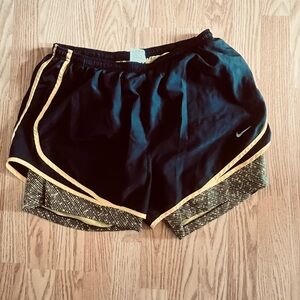 Black & Yellow NIKE Running Shorts Running attached Spandex Wmns Size XL